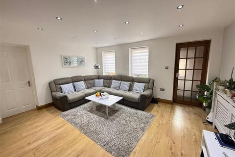 3 bedroom end of terrace house for sale, HAWTHRON CLOSE, Hounslow