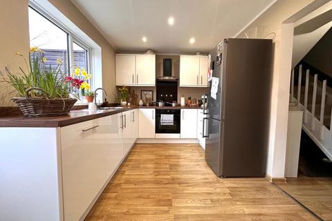 3 bedroom end of terrace house for sale, Donellan Green, Southfields, Northampton NN3