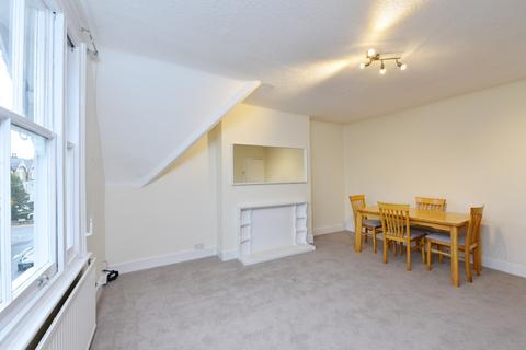 2 bedroom flat to rent, Priory Road, South Hampstead, London NW6