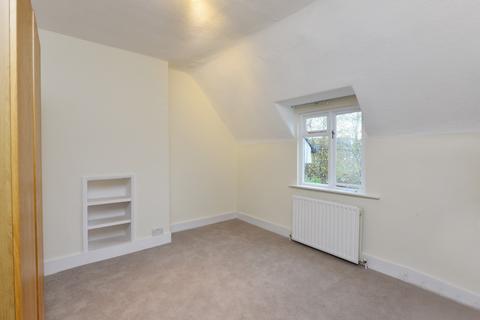 2 bedroom flat to rent, Priory Road, South Hampstead, London NW6