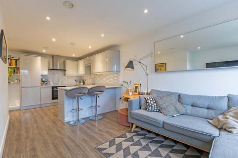 3 bedroom apartment for sale, Cadogan Close, London E9