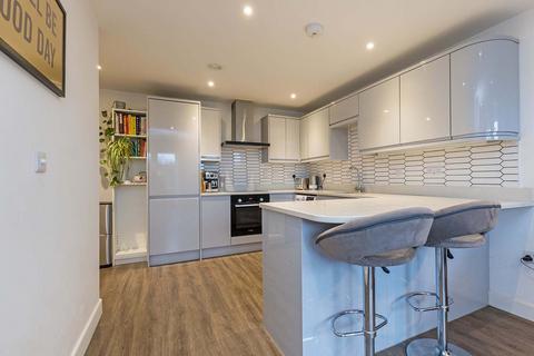3 bedroom apartment for sale, Cadogan Close, London E9