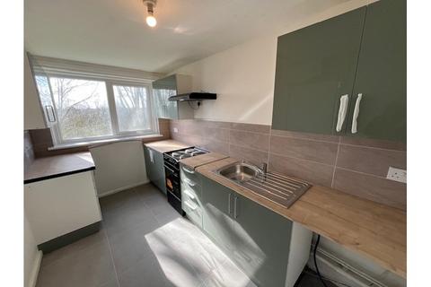 2 bedroom flat to rent, Selcroft Avenue, Quinton, Birmingham