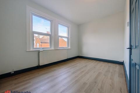 1 bedroom flat to rent, York Road, Southend-On-Sea SS1