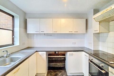 2 bedroom flat for sale, 17 Hawarden Hill, Cricklewood, London, NW2 7BR