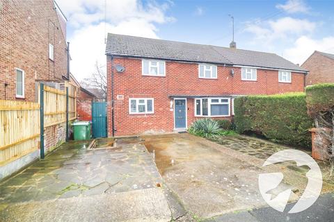 3 bedroom semi-detached house for sale, Pennine Way, Bexleyheath, DA7