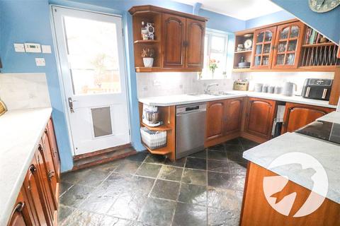 3 bedroom semi-detached house for sale, Pennine Way, Bexleyheath, DA7