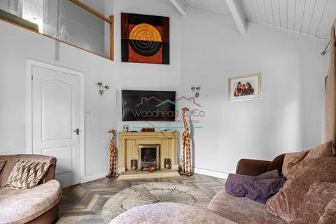 3 bedroom detached house for sale, Chatsworth Drive, Wellingborough