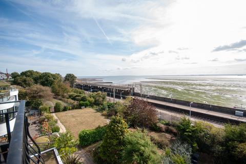 undefined, Chalkwell Bay, Undercliff Gardens, Leigh-on-Sea