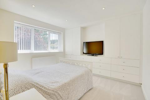 undefined, Rowley Drive, Newmarket