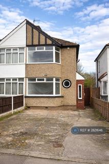 2 bedroom end of terrace house to rent - Curzon Avenue, Enfield, EN3