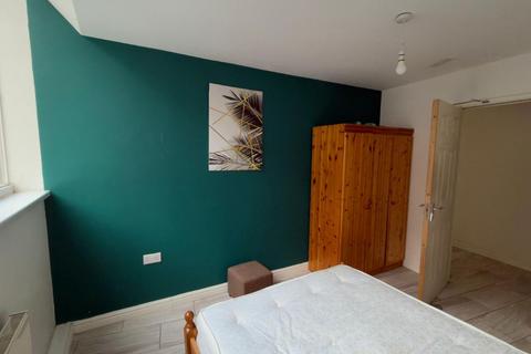 undefined, Room to Rent - Upper Parliament Street