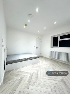 Studio to rent, Streatfield Road, Harrow, HA3