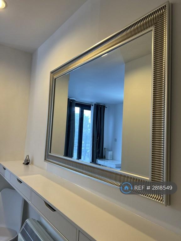 Second Room