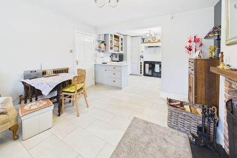 undefined, Shipton-under-Wychwood, Chipping Norton OX7
