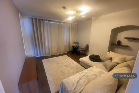 2 bedroom semi-detached house to rent - Rugby Road, Dagenham, RM9
