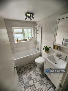 2 bedroom semi-detached house to rent, Central Street, Chesterfield, S41