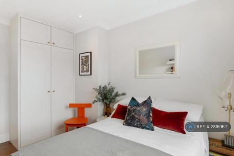 2 bedroom flat to rent, The Square, London, W6