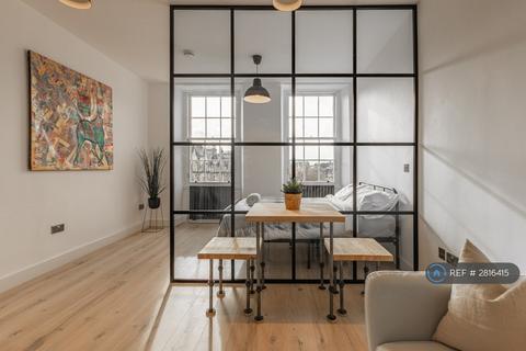 1 bedroom flat to rent, West Bow, Edinburgh, EH1