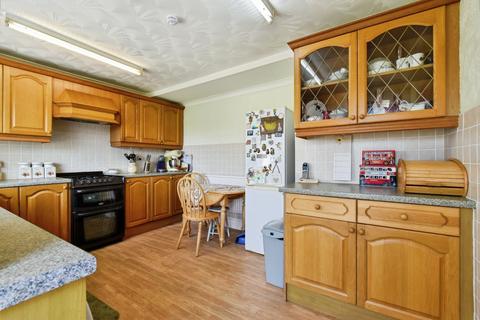 3 bedroom bungalow for sale, Black Lion Road, Llanelli SA14