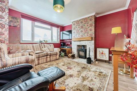 3 bedroom semi-detached house for sale, Aylesbury Road, Bedford, Bedfordshire, MK41