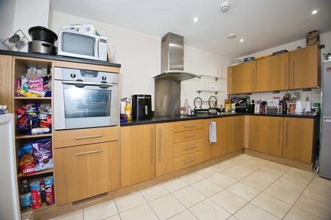 1 bedroom flat for sale, Penstone Court, Chandlery Way, Cardiff, Caerdydd, CF10