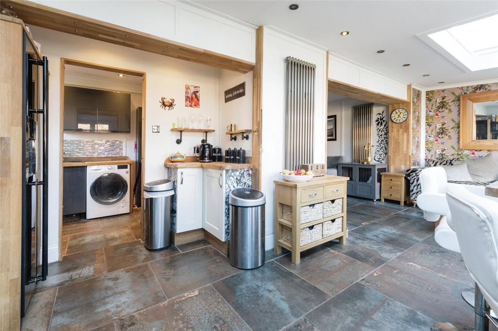 Kitchen &amp; Utility