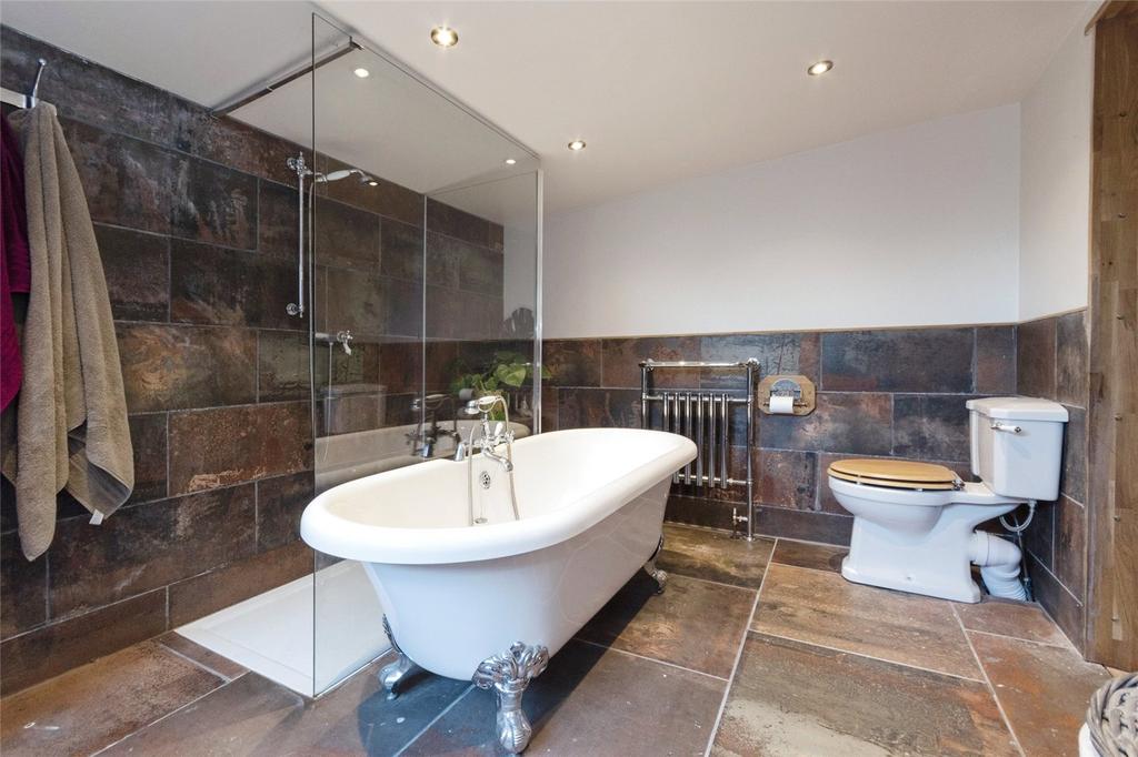 Master En-Suite