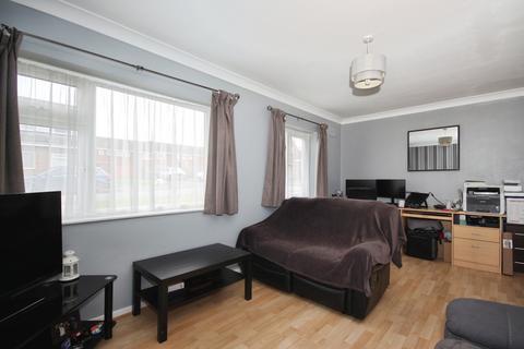 3 bedroom semi-detached house for sale, Severn Close, LEAMINGTON SPA, Warwickshire, CV32