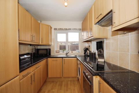 3 bedroom semi-detached house for sale, Severn Close, LEAMINGTON SPA, Warwickshire, CV32
