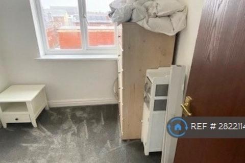 2 bedroom flat to rent, Hamilton Court, Blackpool, FY1