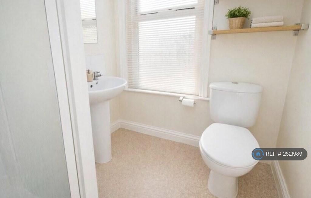Bathroom 2
