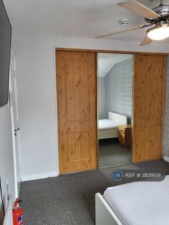 1 bedroom in a house share to rent, Braybourne Close, Uxbridge, UB8
