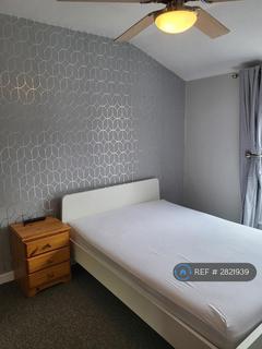1 bedroom in a house share to rent, Braybourne Close, Uxbridge, UB8