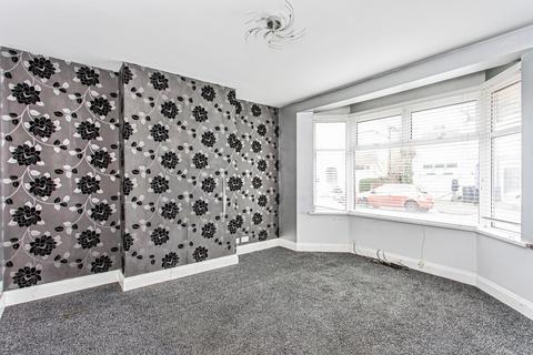 4 bedroom semi-detached house for sale, Richmond Avenue, Shoeburyness, Southend-on-Sea, Essex, SS3