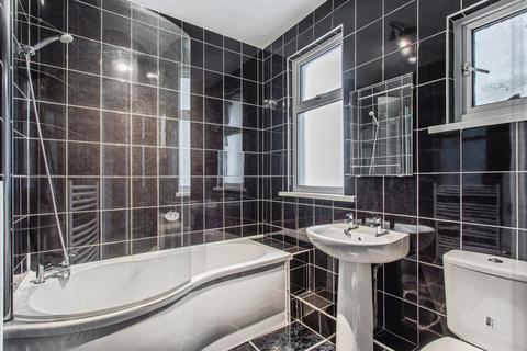 4 bedroom semi-detached house for sale, Richmond Avenue, Shoeburyness, Southend-on-Sea, Essex, SS3