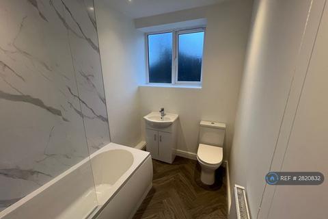 4 bedroom terraced house to rent, Eastbourne Terrace, Pontefract, WF8