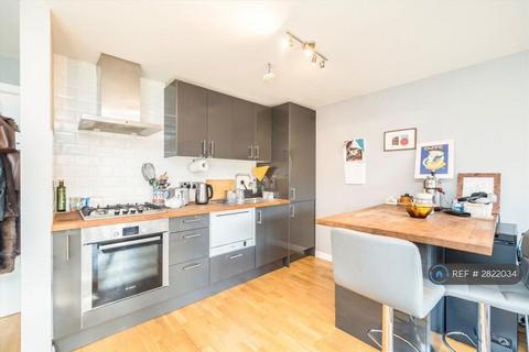 1 bedroom flat to rent, Leigham Court Road, London, SW16
