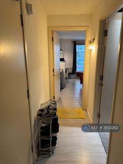 1 bedroom in a house share to rent, Michigan Building, London, E14