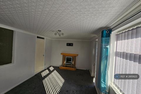 3 bedroom end of terrace house to rent, Beckhill Gate, Leeds, LS7
