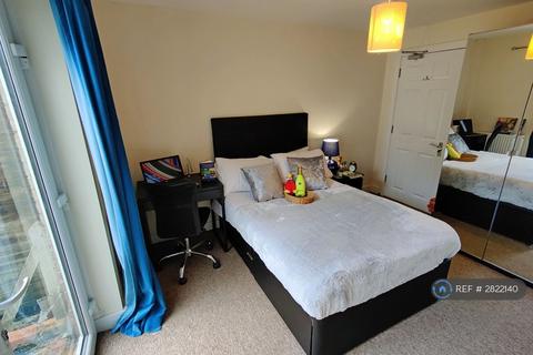 undefined, Laburnum Road, Woking, GU22