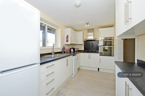 undefined, Laburnum Road, Woking, GU22