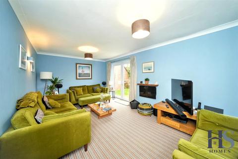 undefined, Chestnut Grove, Moreton Morrell, Warwick