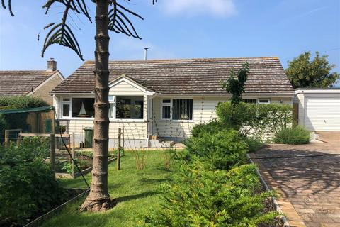 3 bedroom detached bungalow for sale - Yarmouth, Isle of Wight