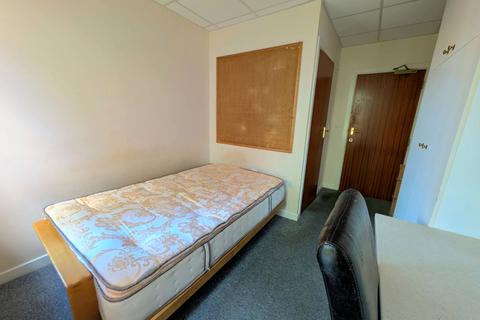 1 bedroom house of multiple occupation to rent, St. Peters Road, Bournemouth BH1