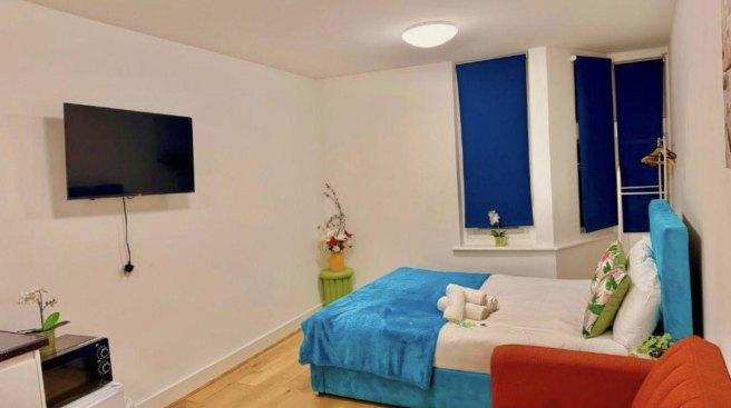 Golders-green-road-nw11-8dy-1050465