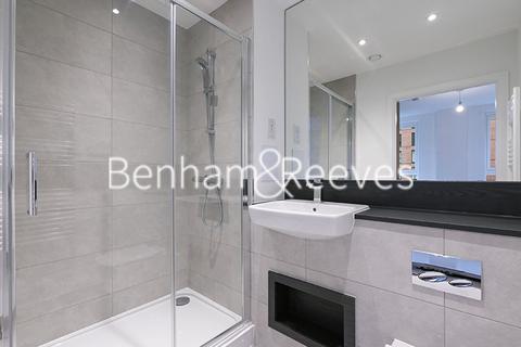 2 bedroom apartment to rent, Farine Avenue, Hayes UB3