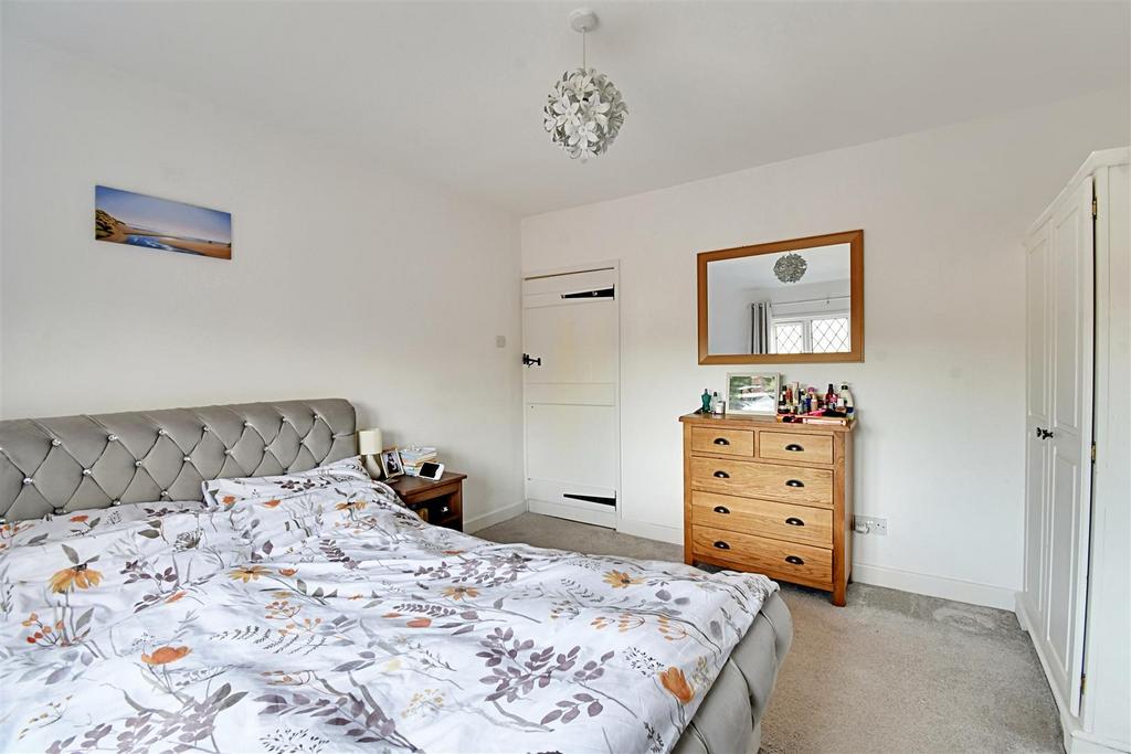 Bedroom-1 2.jpg