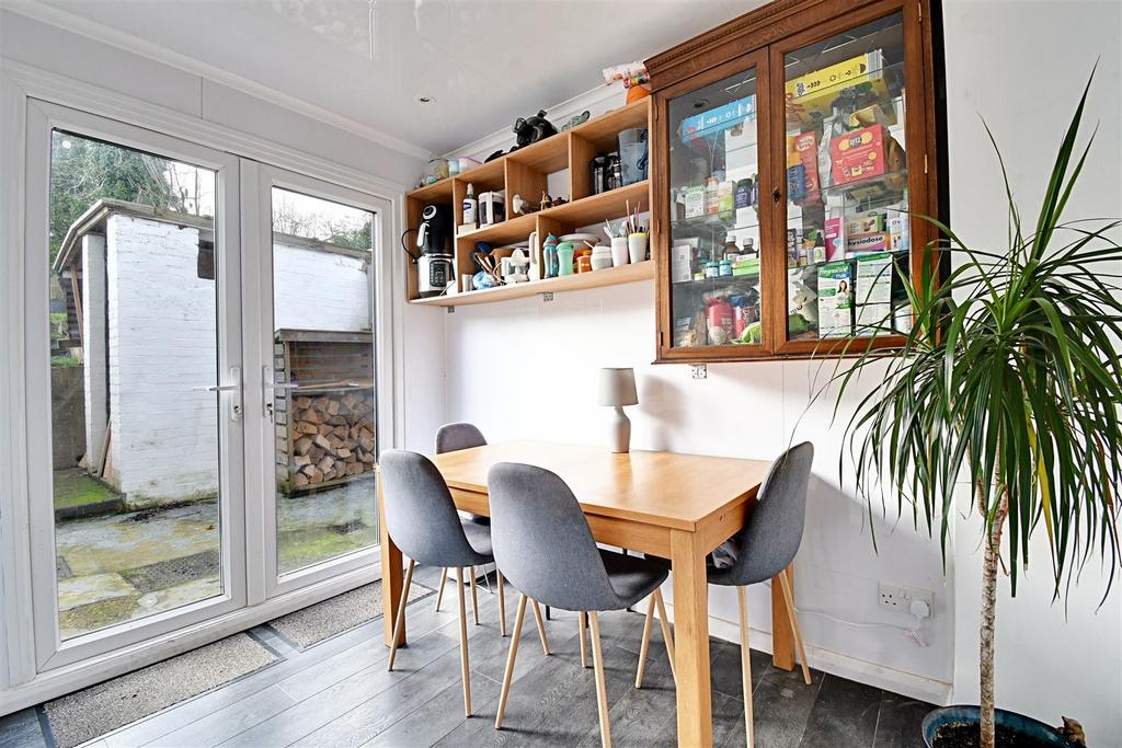 Dining Room.jpg