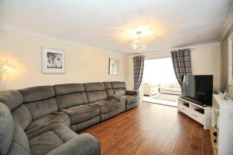 4 bedroom detached house for sale, Coed-Y-Graig, Ystrad Mynach, Hengoed
